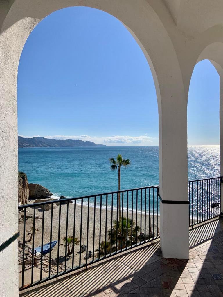 Luxury Sea View 2 Bedroom Apartment By Maison Jaken نيرخا المظهر الخارجي الصورة